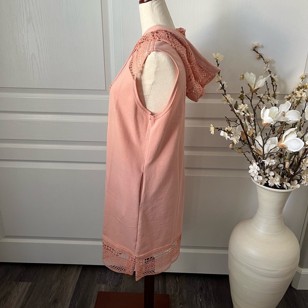 NWOT Venus Crochet Beach Cover Up/Dress with Hood - Picture 6 of 14